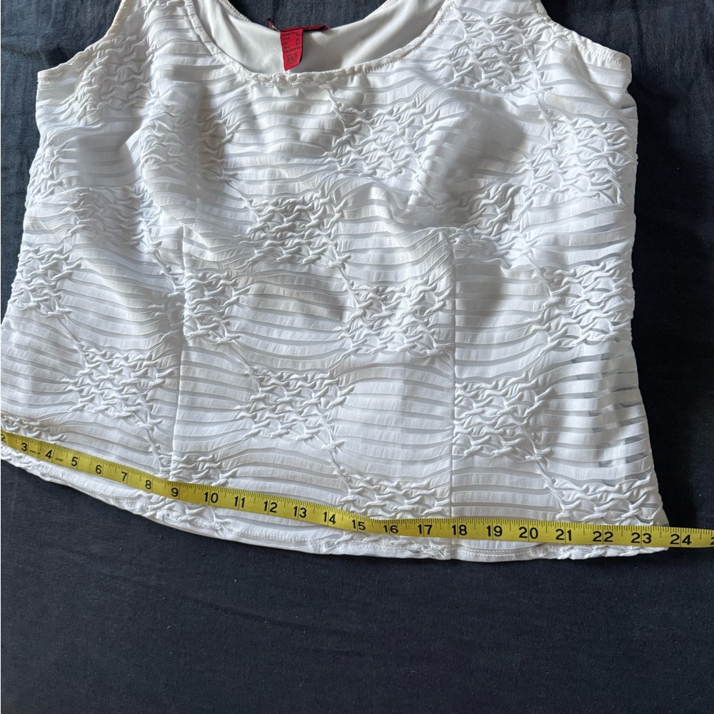 White dress-up duo. Tank and see-through over-jacket. Rhinestones on the cuffs. - Picture 12 of 14
